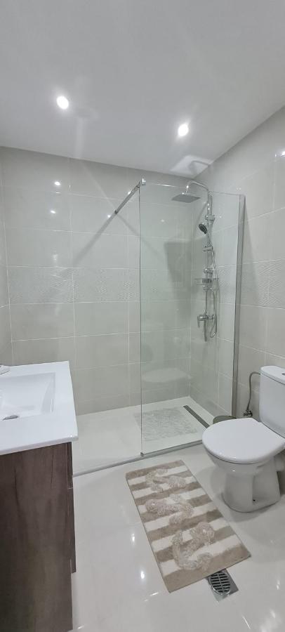 Cozy Apartment With Garden Near Town Center, Fully Renovated. Athena Bagian luar foto