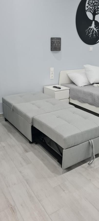 Cozy Apartment With Garden Near Town Center, Fully Renovated. Athena Bagian luar foto